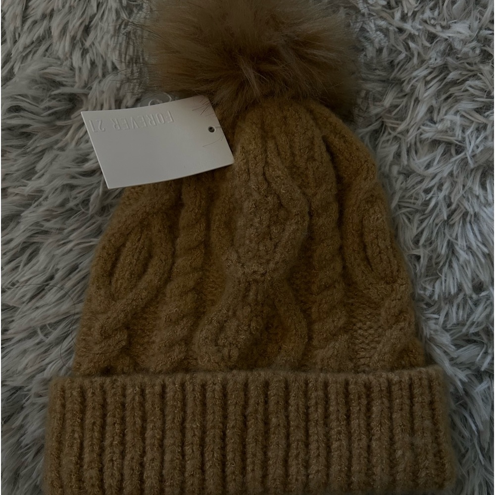 FOREVER 21 BEANIE